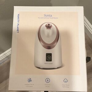 Vanity Planet Senia Hot and Cold Smart Facial Steamer - White and Gold NWOT